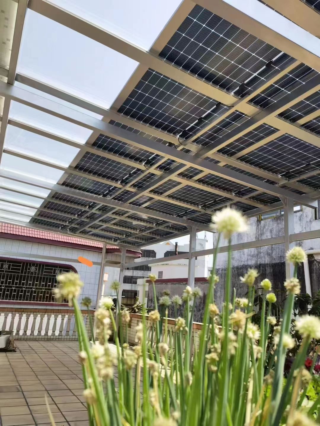 进贤别墅家用屋顶太阳能发电系统安装